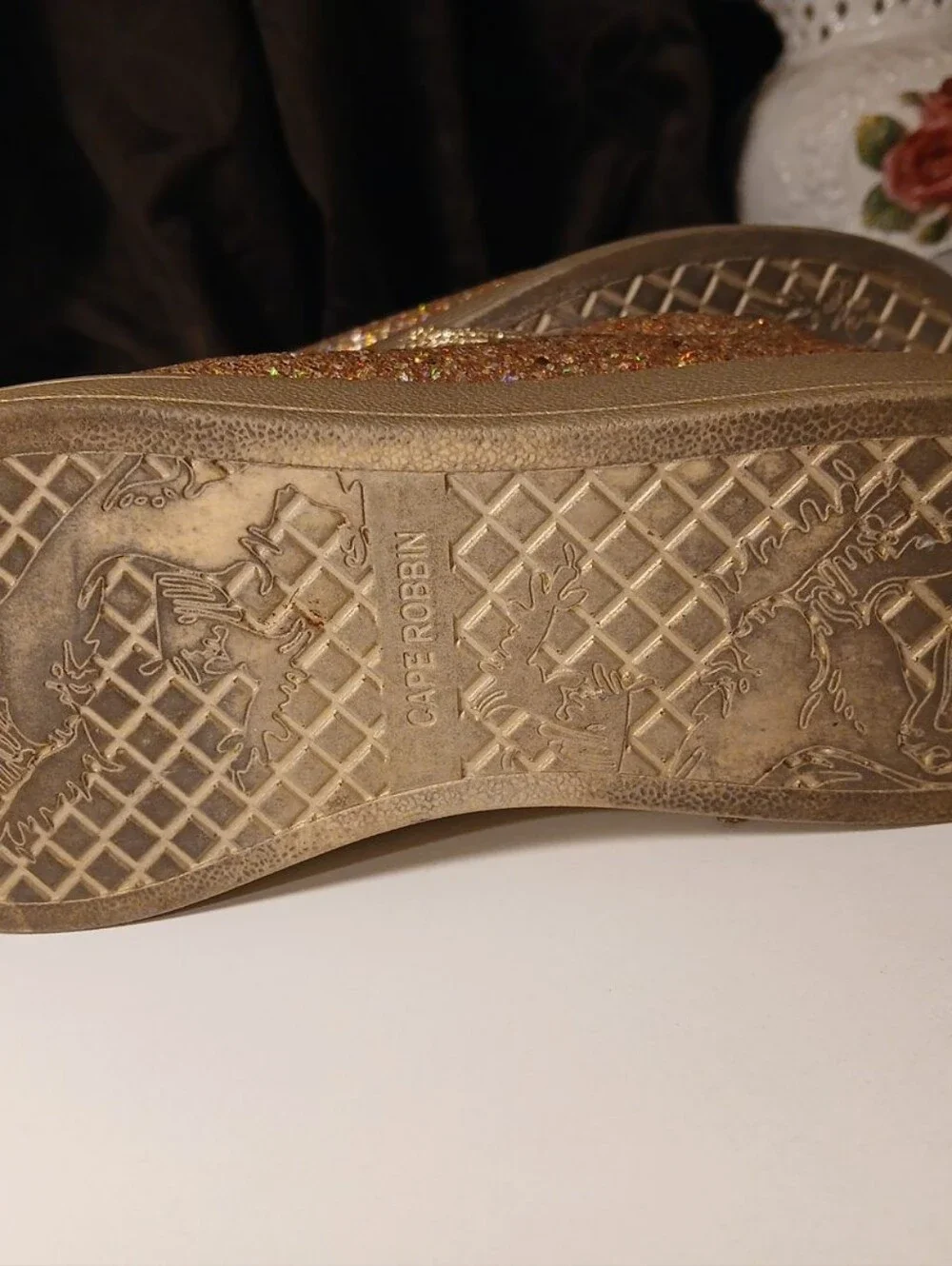 Cape Robbin Forever-/1 Gold Glitter Platform Sneaker 6.5